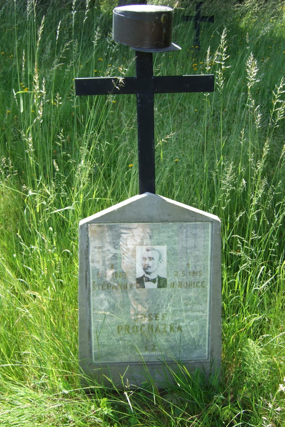 Wikipedia, Self-published work, World War I Cemetery nr 67 in Ropica Górna