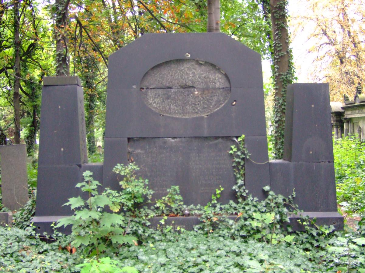 Wikipedia, Jewish cemetery in Zabrze, Self-published work