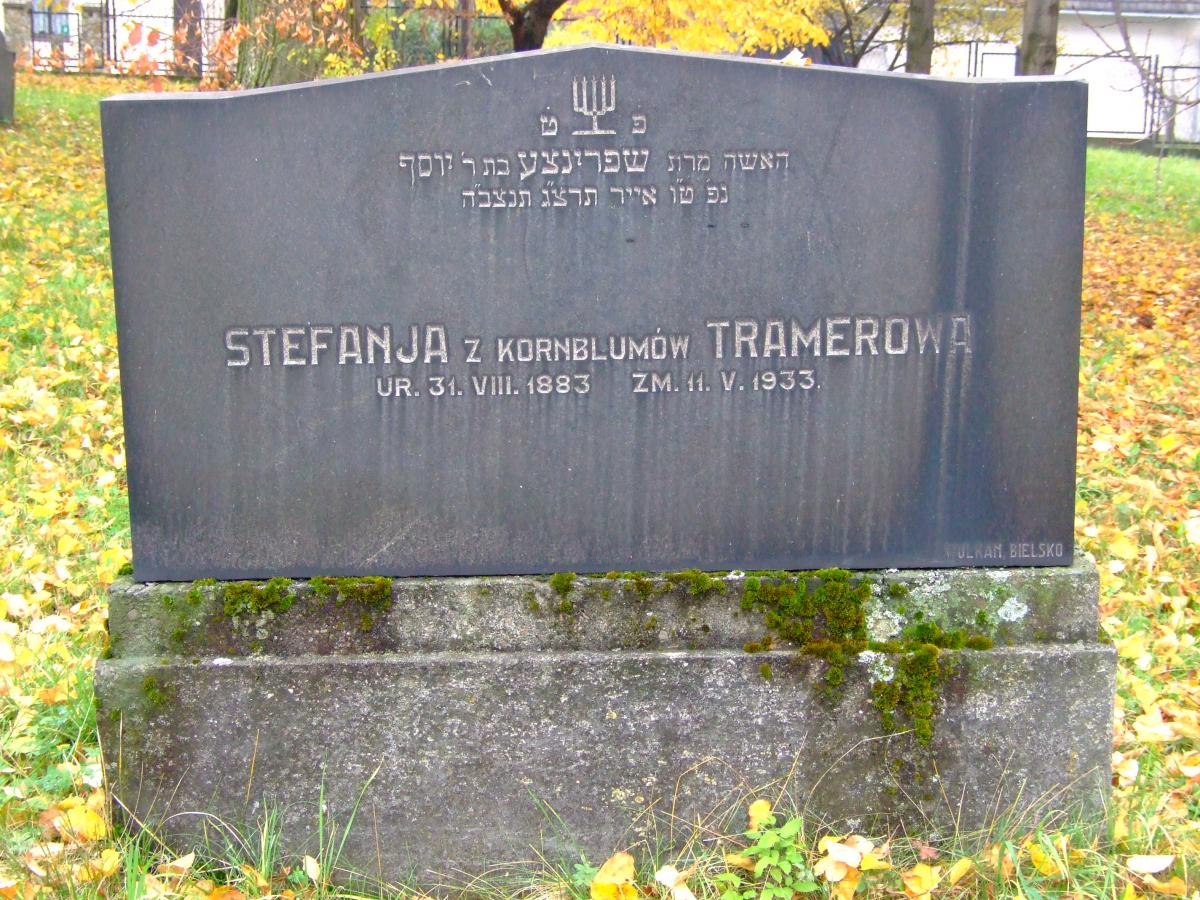 Wikipedia, Jewish cemetery in Wilamowice, Self-published work, Shabbat Candles on Jewish gravestones