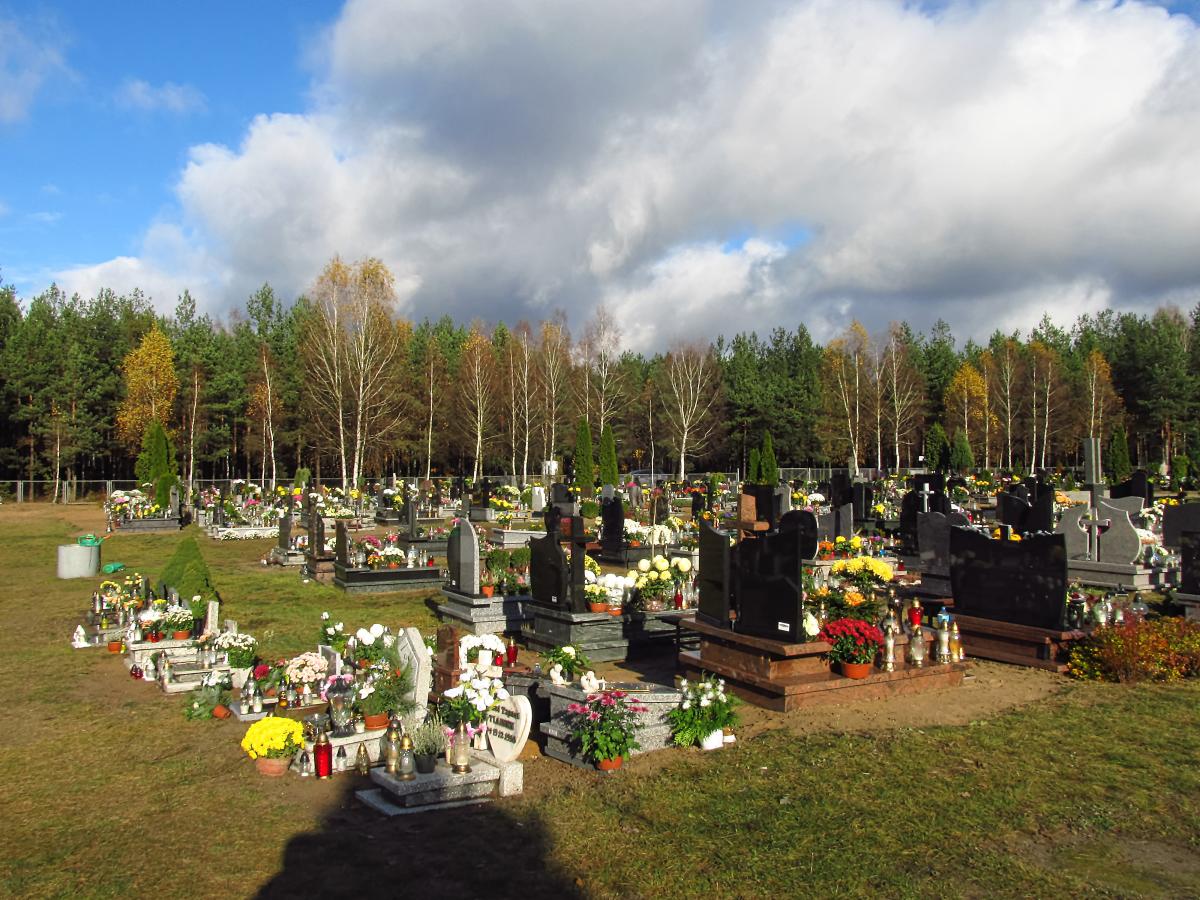 Wikipedia, Roman Catholic cemetery in Czarna Woda, Self-published work