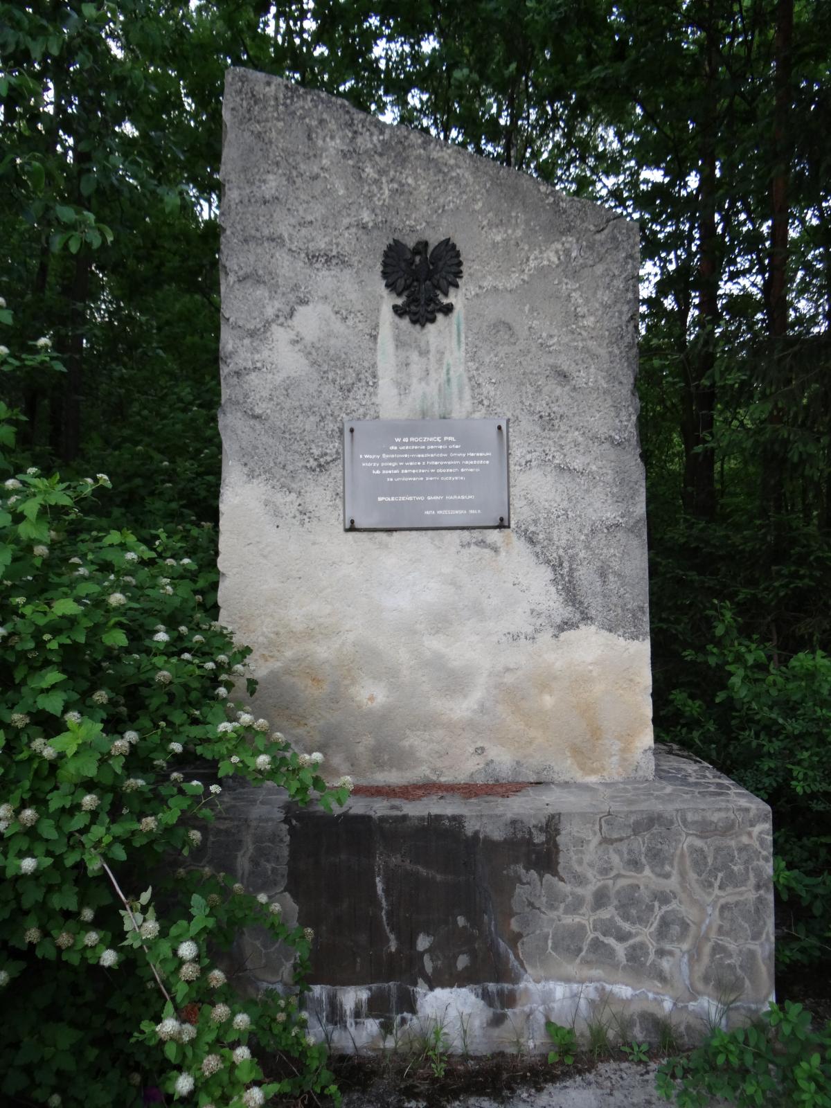 Wikipedia, Cmentarz wojenny w Hucie Krzeszowskiej, Media with locations, Pages with maps, Self-publi