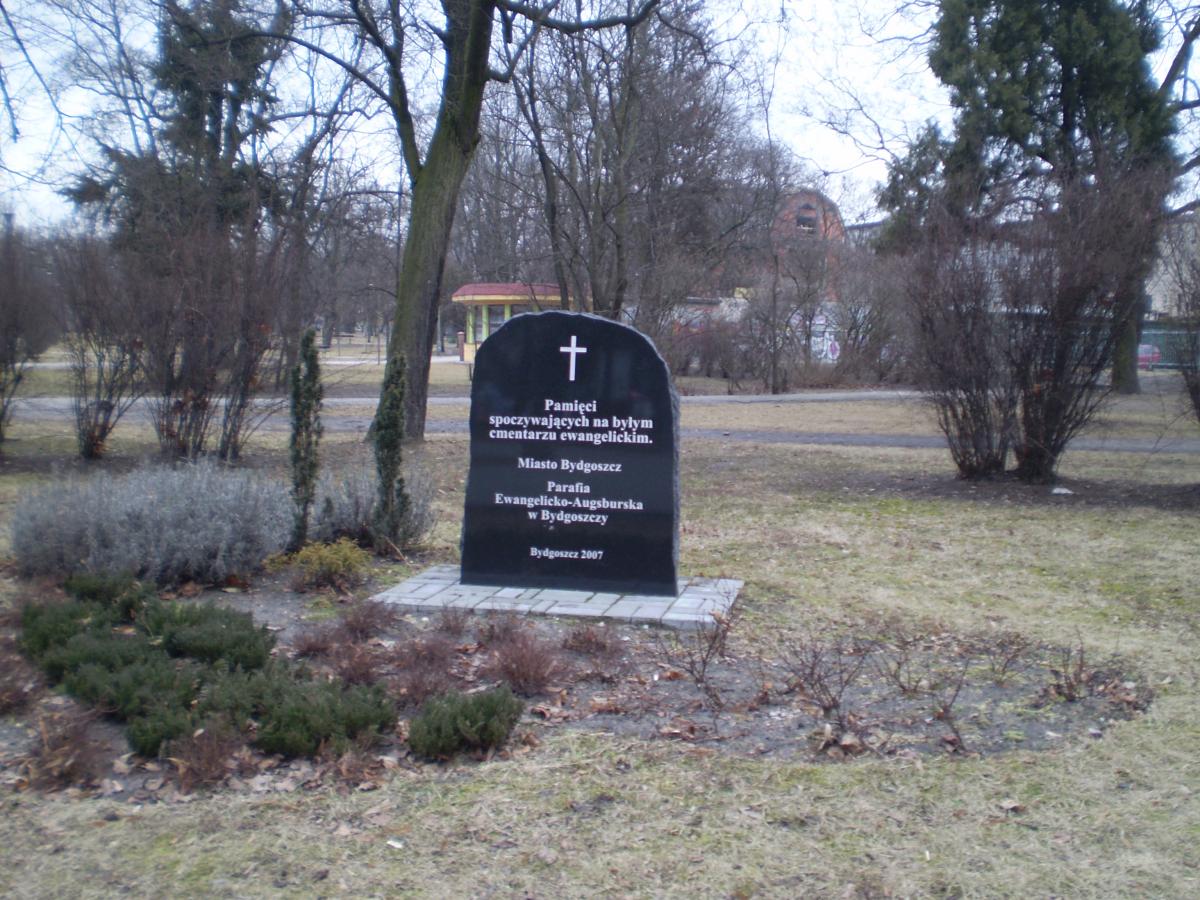 Wikipedia, Cemeteries in Bydgoszcz, Jagiellońska Street in Bydgoszcz, Media with locations, Pages wi