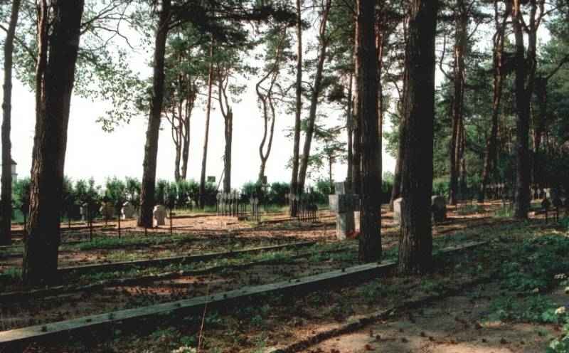 Wikipedia, Self-published work, World War I Cemetery in Kotowice