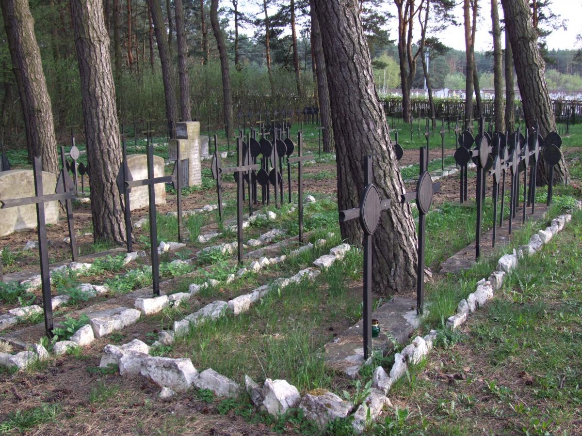 Wikipedia, Images by Marcin Szala, Self-published work, World War I Cemetery in Kotowice
