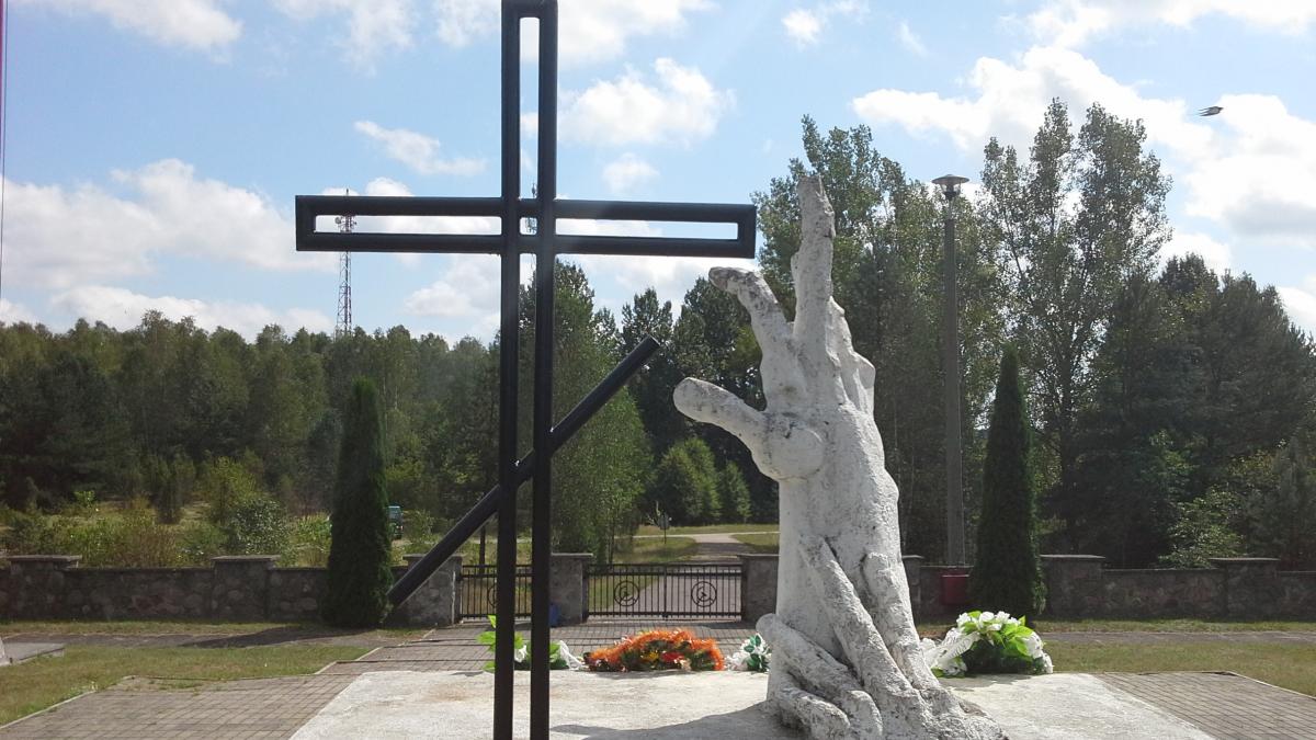 Wikipedia, Orthodox crosses in Poland, Self-published work, Soviet military cemetery in Milejczyce, 