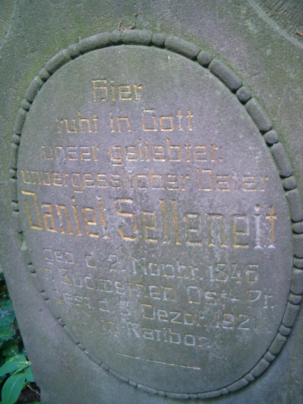 Wikipedia, Files with no machine-readable source, Images without source, Protestant cemetery in Raci