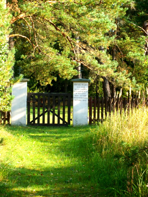 Wikipedia, Self-published work, World War I Cemetery in Macharce