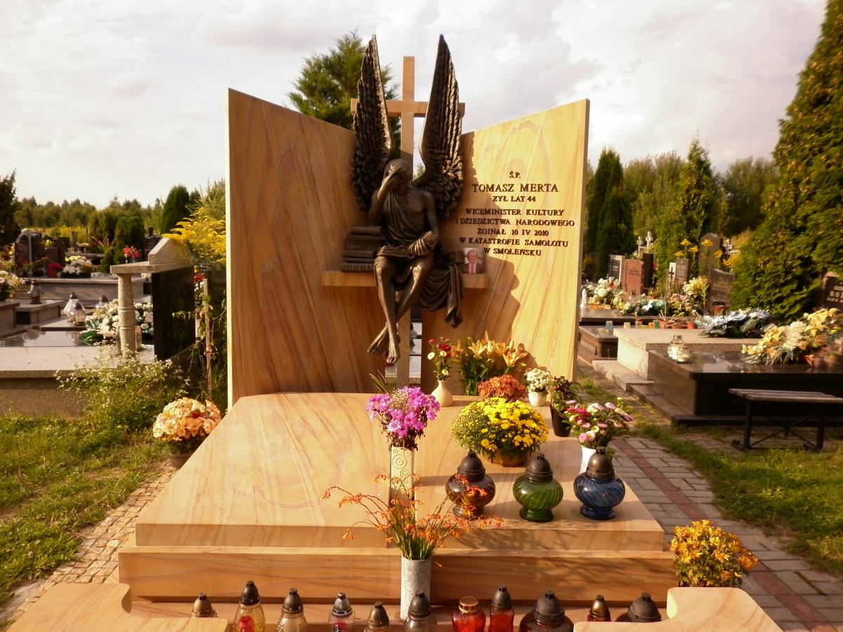 Wikipedia, Grabw Cemetery in Warsaw, Self-published work, Tomasz Merta