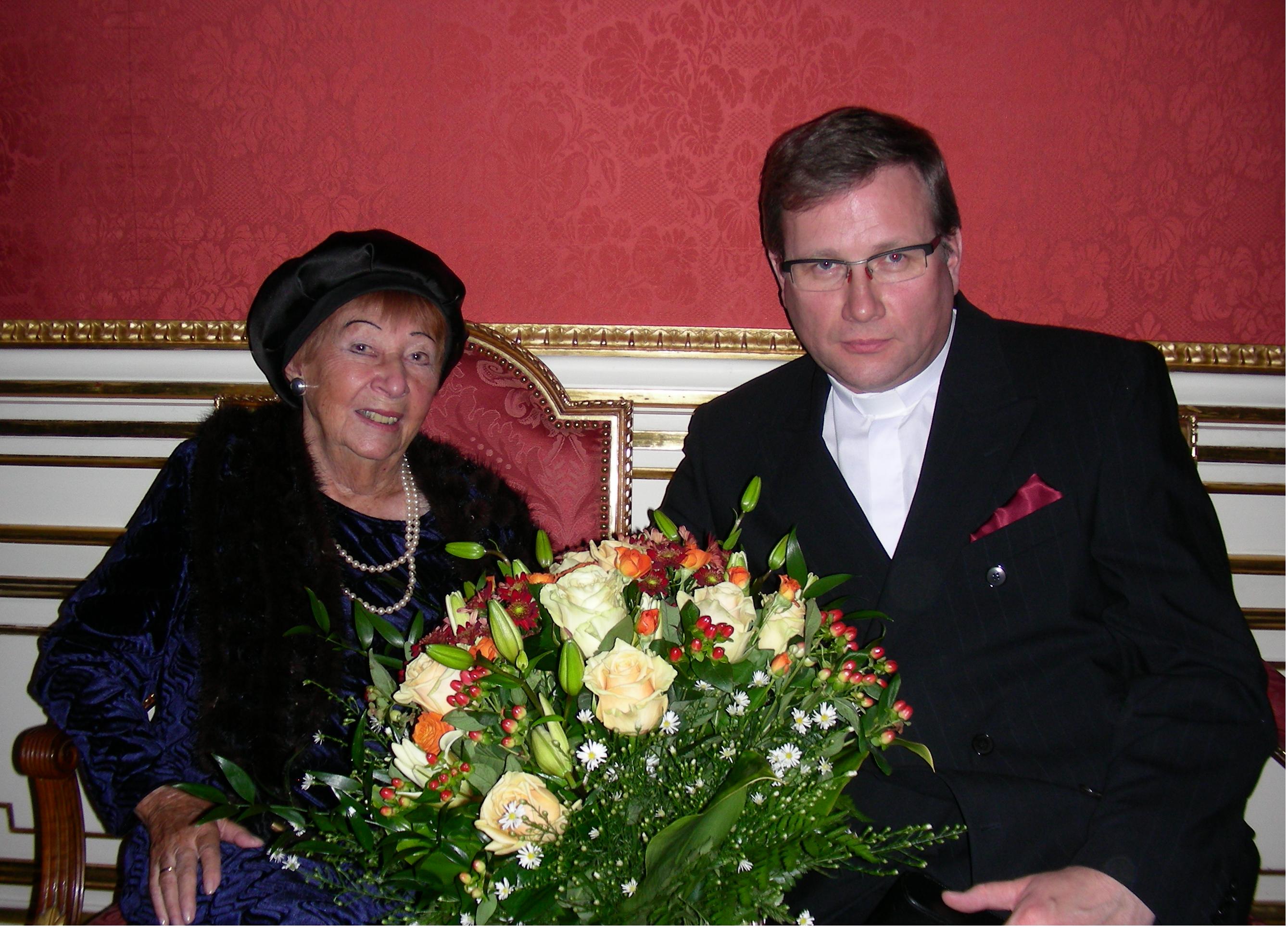 Wikipedia, Derivative versions, Irena Kwiatkowska, Ireneusz St. Bruski, Self-published work