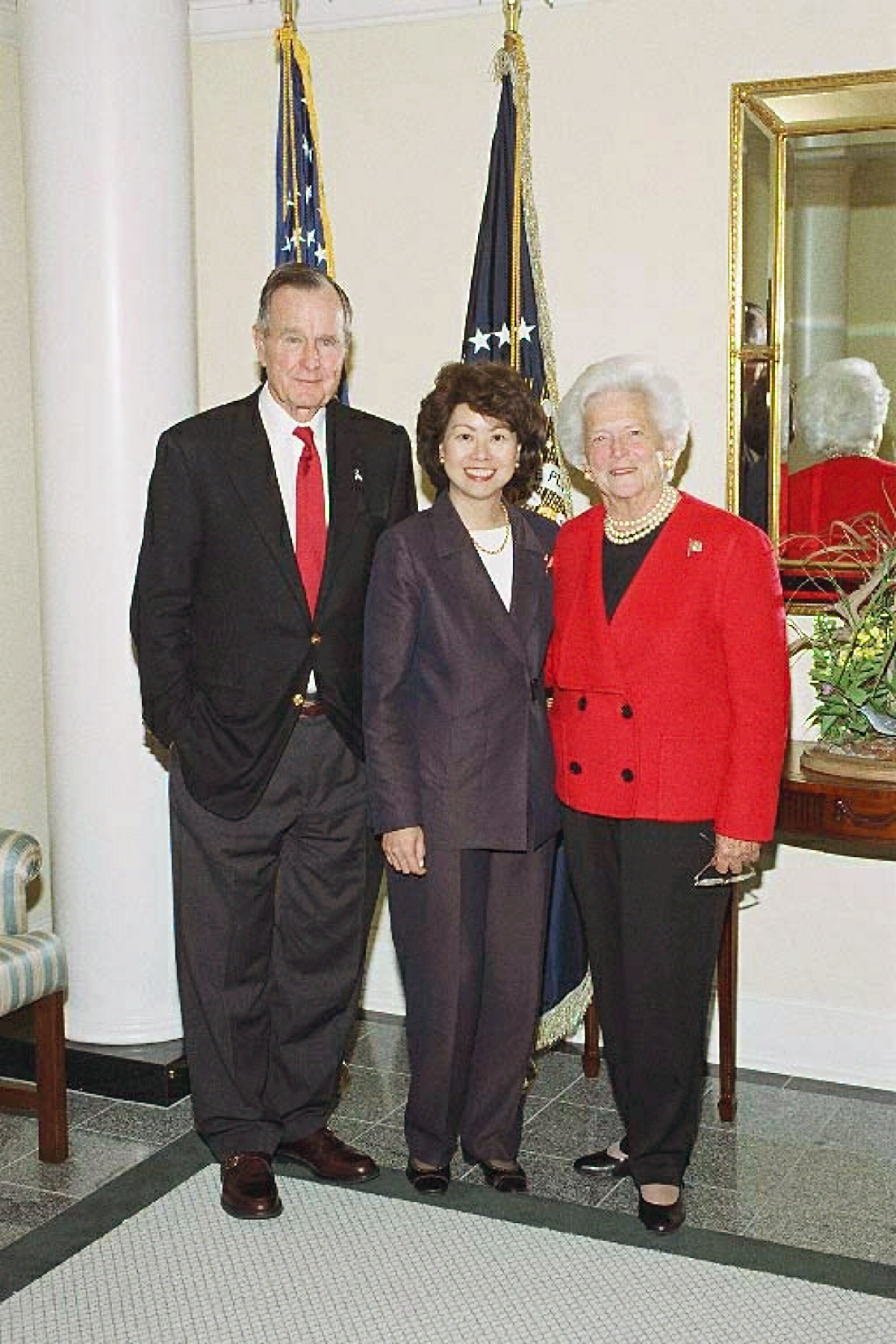 Wikipedia, Barbara and George H. W. Bush, Elaine Chao, George H. W. Bush, PD US Government