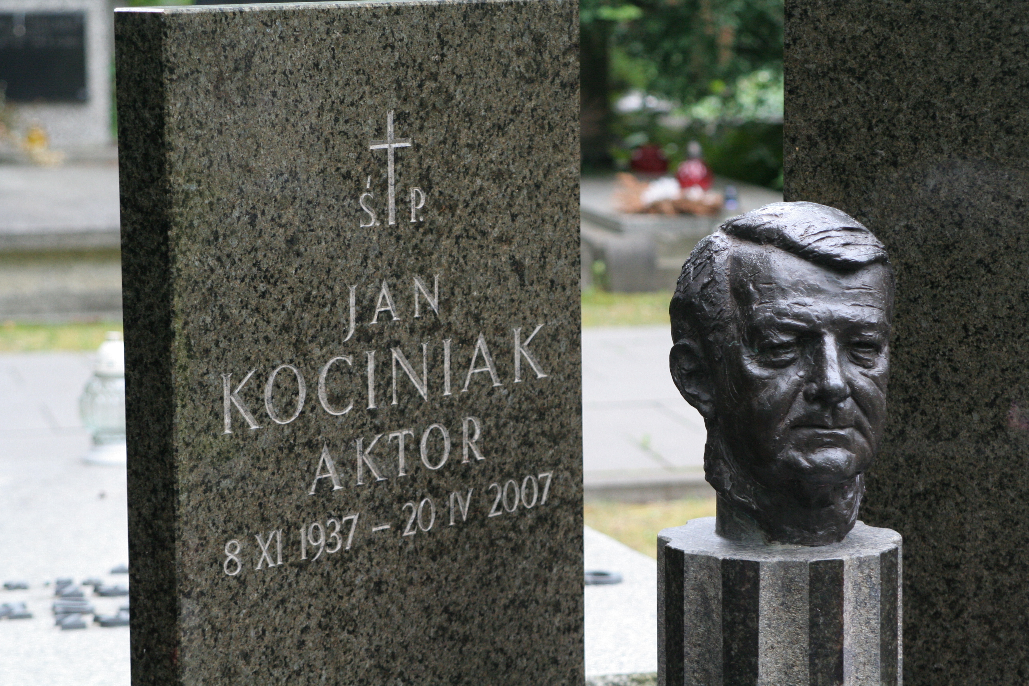Wikipedia, Jan Kociniak, Self-published work, Warsaw Military Cemetery - K