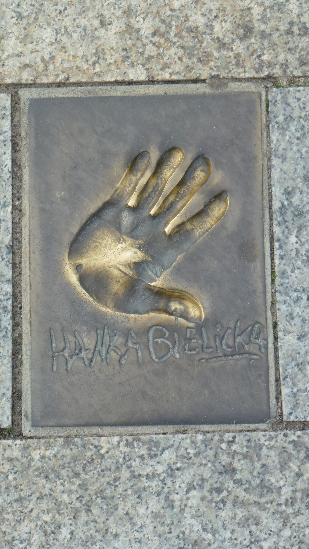 Wikipedia, Aleja Gwiazd in Mi�dzyzdroje, Hanka Bielicka, Self-published work