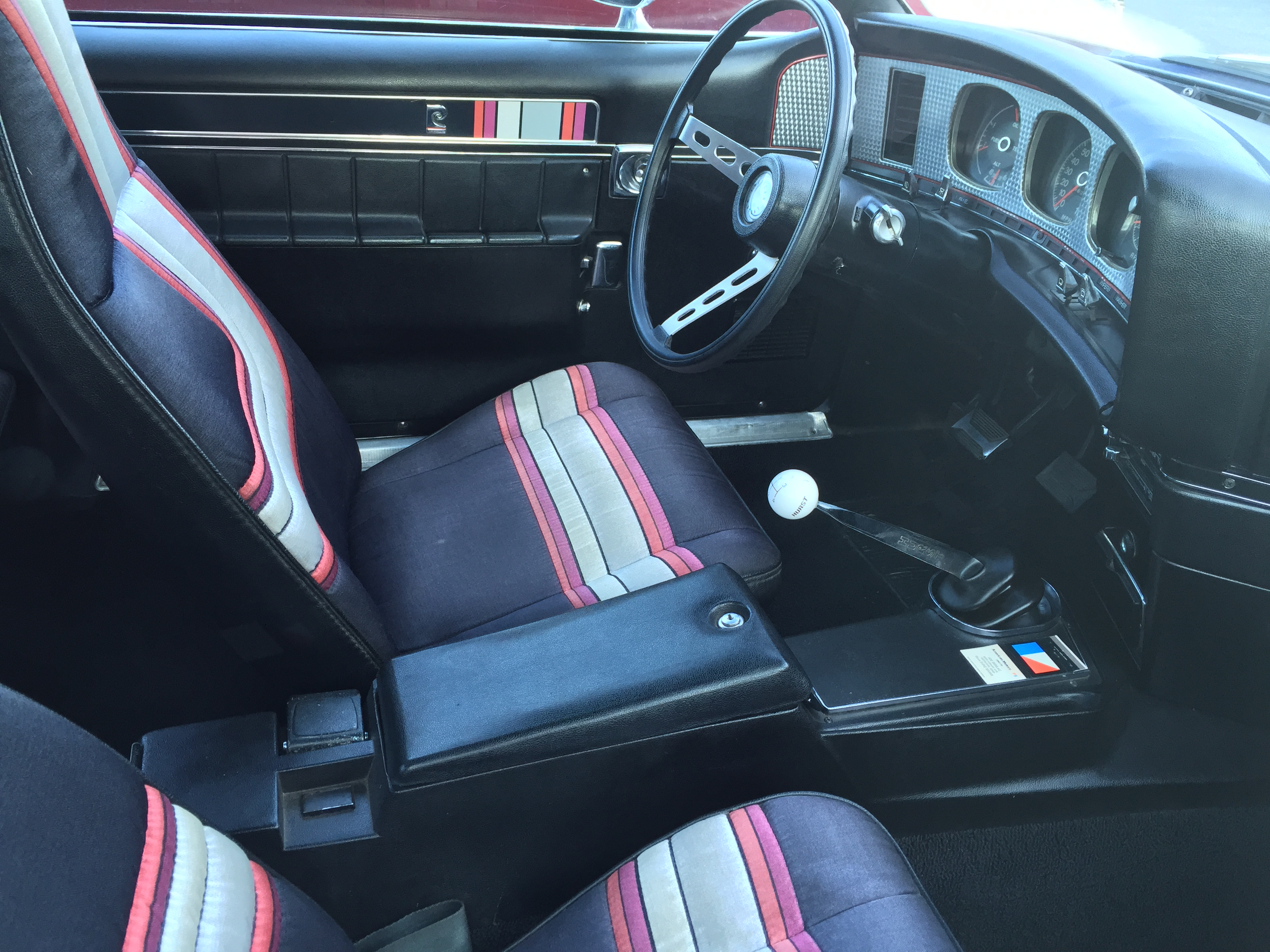 Wikipedia, AMC Javelin AMX, AMC interiors, AMO 2015 convention, Automobile seats, Gear sticks (manua