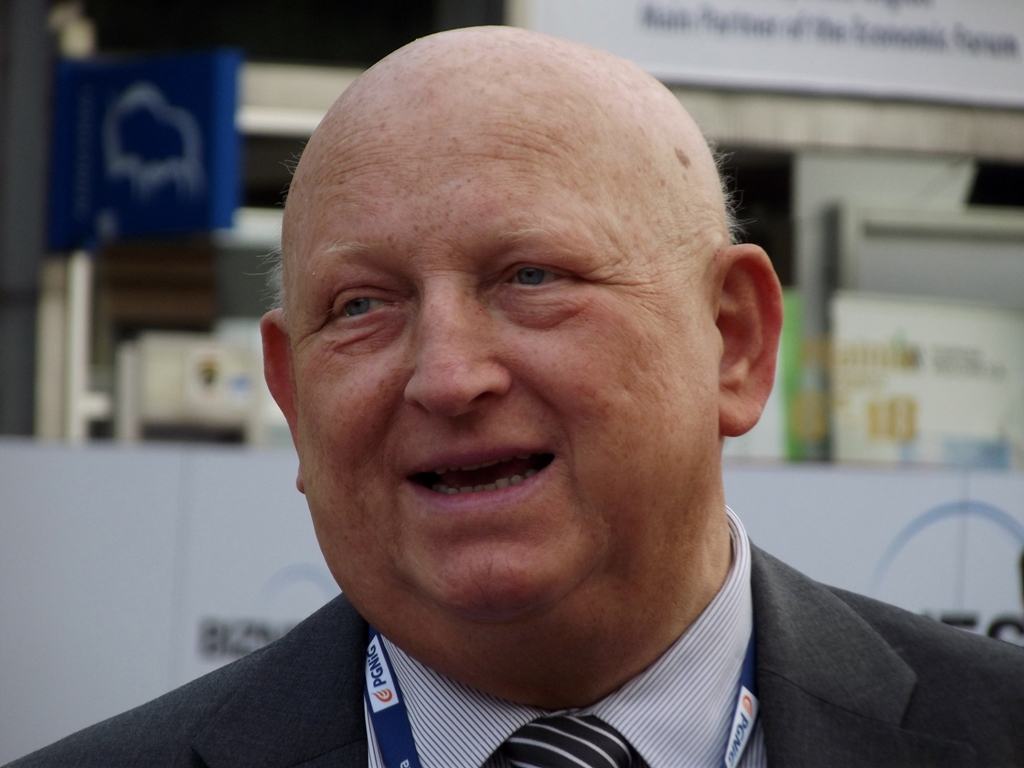 Wikipedia, Flickr images reviewed by File Upload Bot (Magnus Manske), J�zef Oleksy, Media with locat