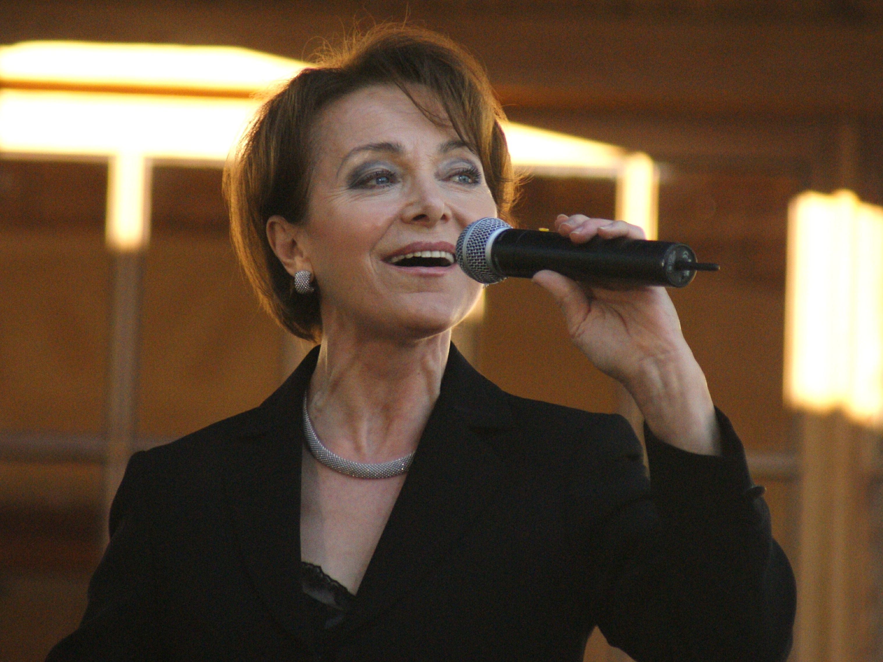 Wikipedia, Flickr images reviewed by trusted users, Irena Jarocka